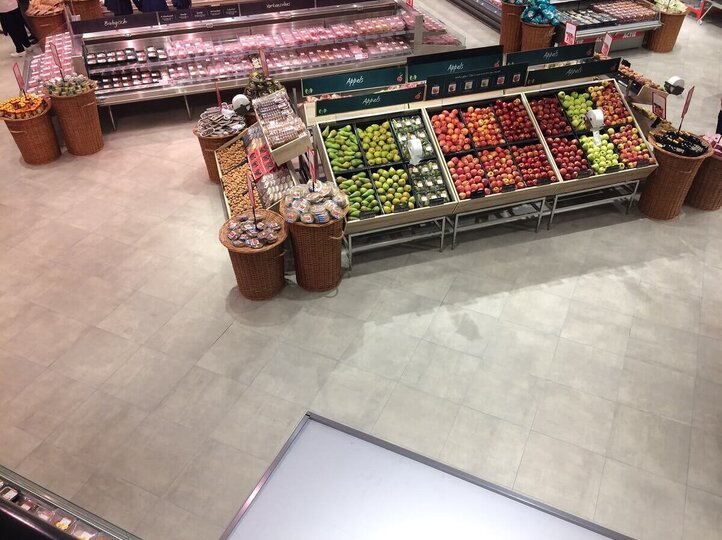 dekamarkt-supermarkt-vloertegels.jpeg